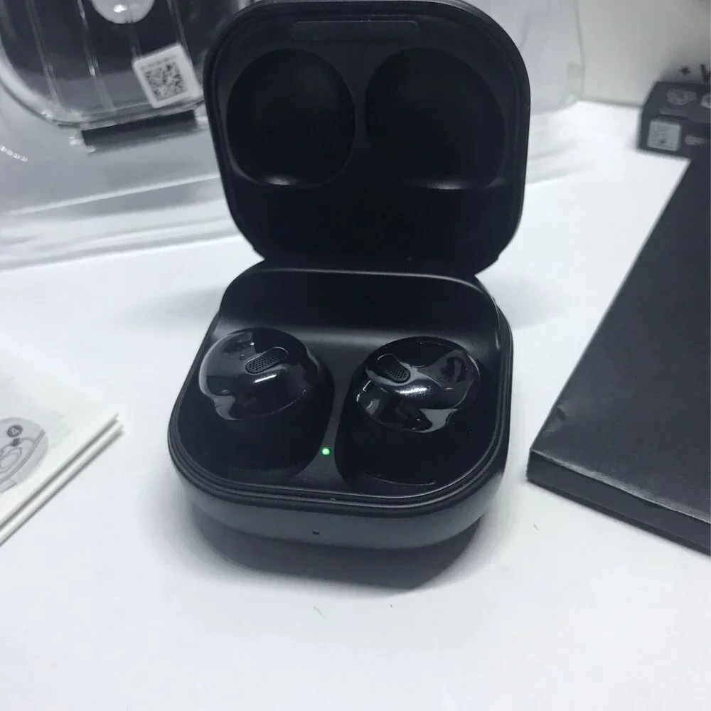 SAMSUNG Galaxy Buds Pro Wireless Bluetooth Earbuds With Water Resistant Cover BK